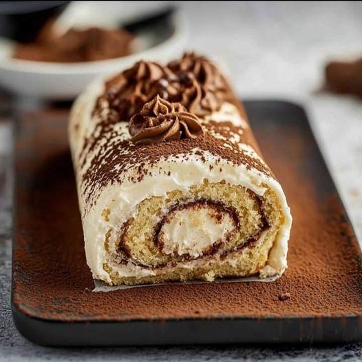 Rolada tiramisu