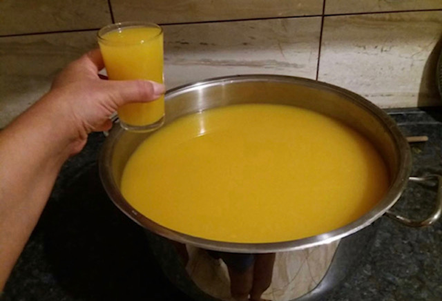 SYMFONIA POMARAŃCZY…Z 1 kg pomarańczy uzyskałam 10 litrów soku…Pyszny sok dla duszy i ciała…